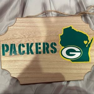 Green Bay packers sign